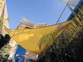 Coolaroo Premium Vela triangular 3,6 x 3,6 x 3,6 m img 5