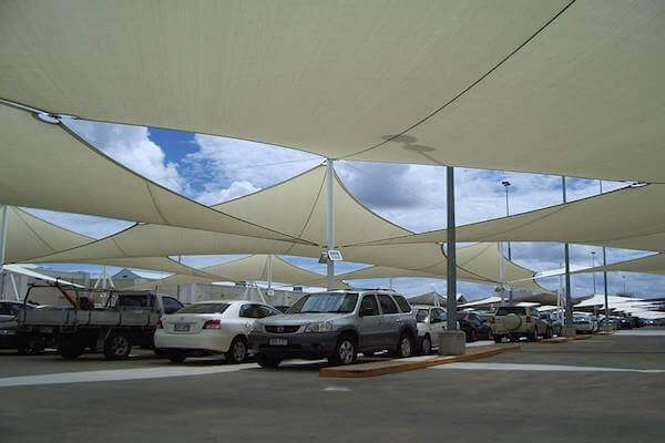 CPREMTR500: Vela de sombra triangular 'Coolaroo Premium' 5 m
